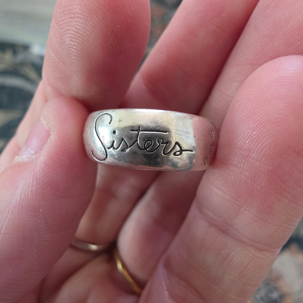 Sterling Silver Sisters Inscribed Band Ring 925 LA Size  4g
